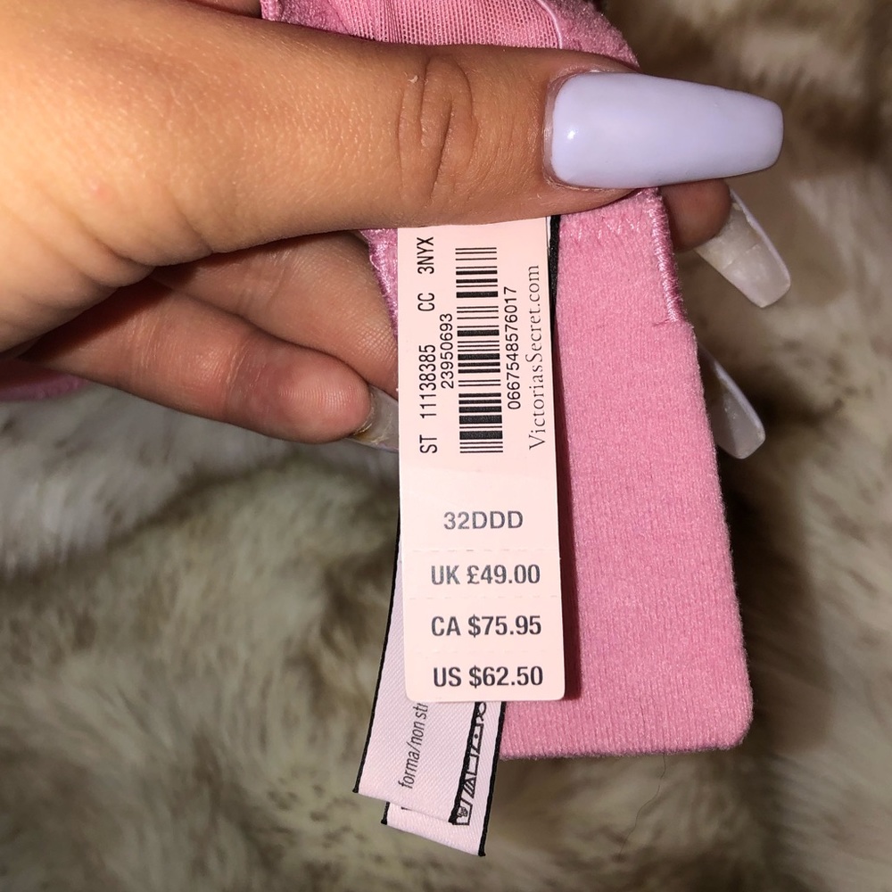 Brand new Victoria’s Secret bra